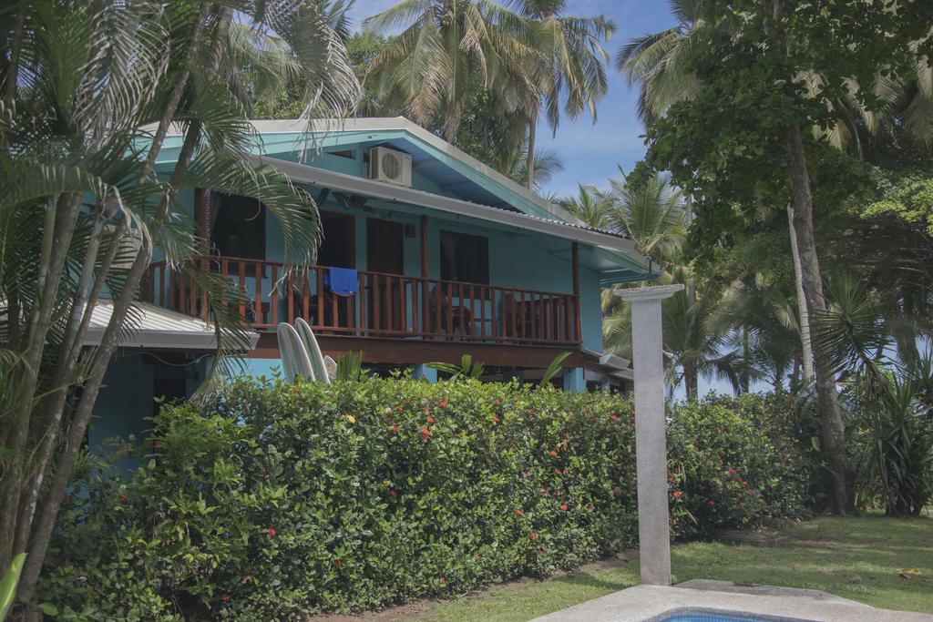 Pelican Beachfront Hotel Esterillos Este Exterior photo